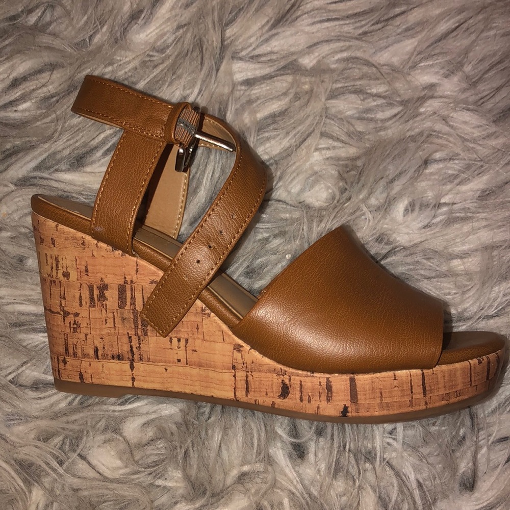 Franco Sarto Brown leather wedges